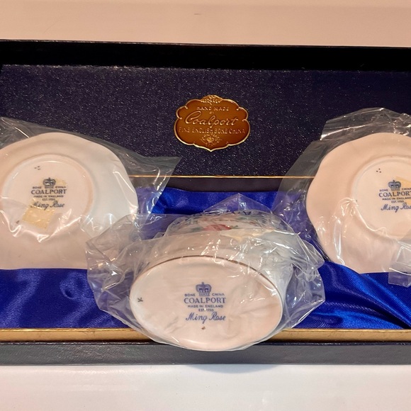 Vintage Hand Made Coalport Ming Rose Fine Bone China 3 Piece Vanity Set - Picture 4 of 7